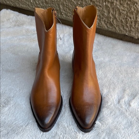 Thursday Boot Company Shoes - Thursday Boot & Co Country Star Sedona Western boots in brown Size 7
